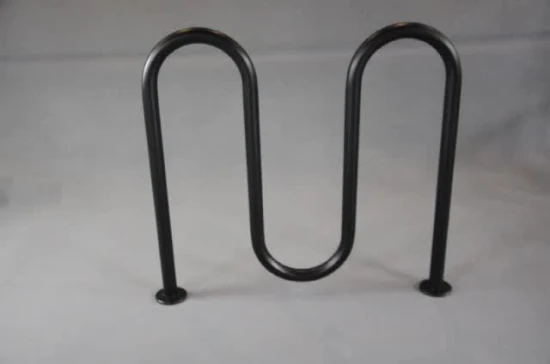 Soporte galvanizado en caliente del ciclo del estante de la bici de la tubería de acero en forma de U para aparcar 3 bicis